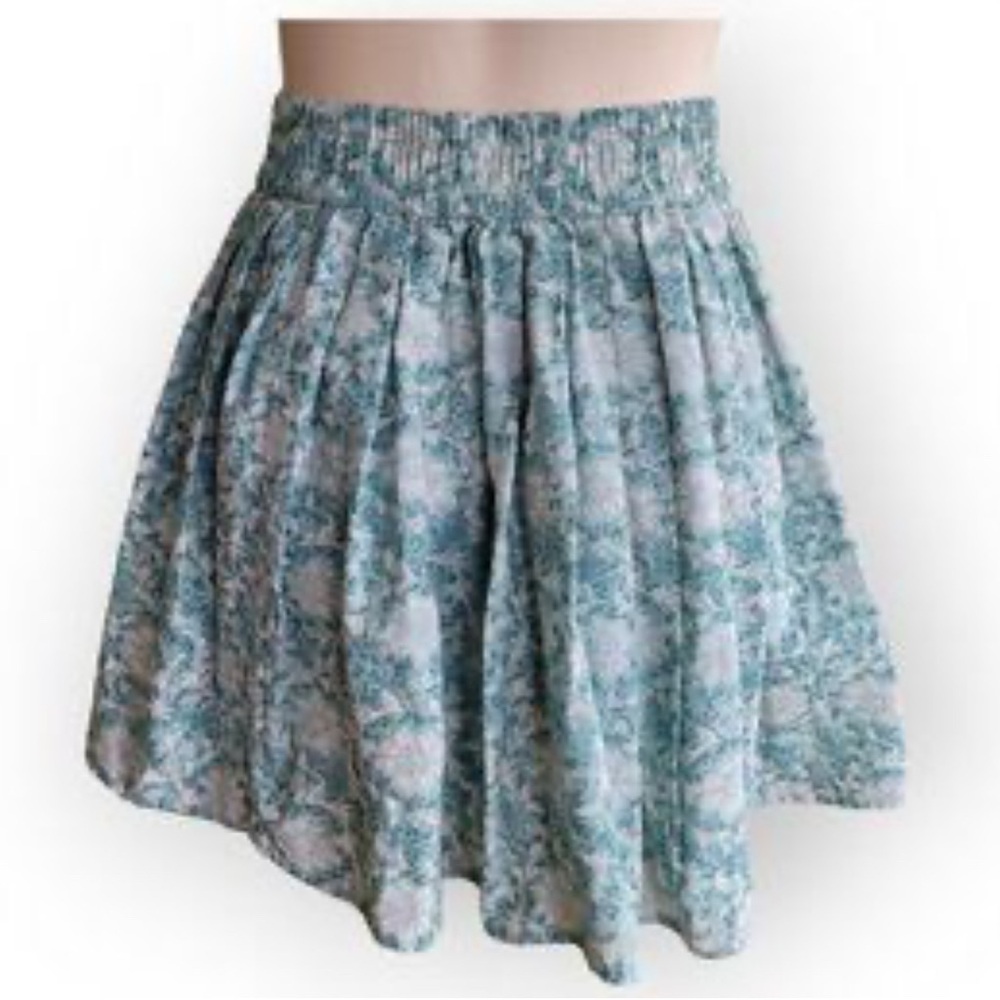 American Eagle Pleated Skirt